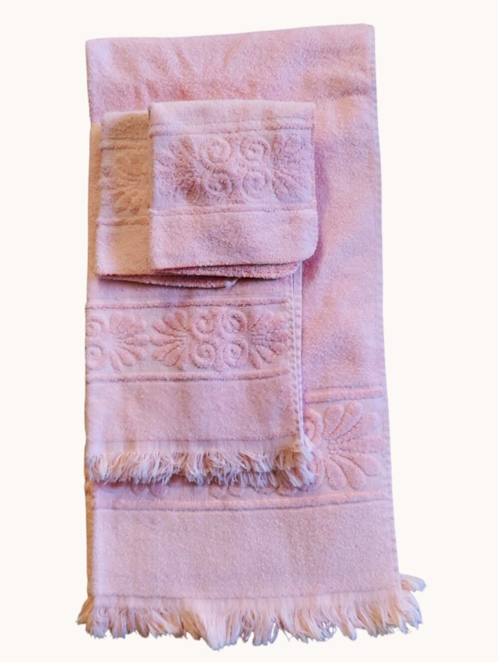Vintage Cannon Bath Towel Set Retro 70s Fringe Scalloped Pink
